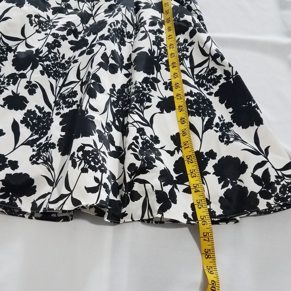 Beautiful Summer dress - Picture 8 of 14